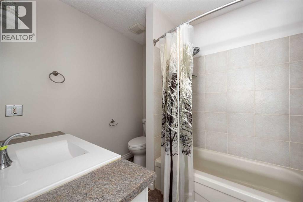 173 Whiteoak Garden