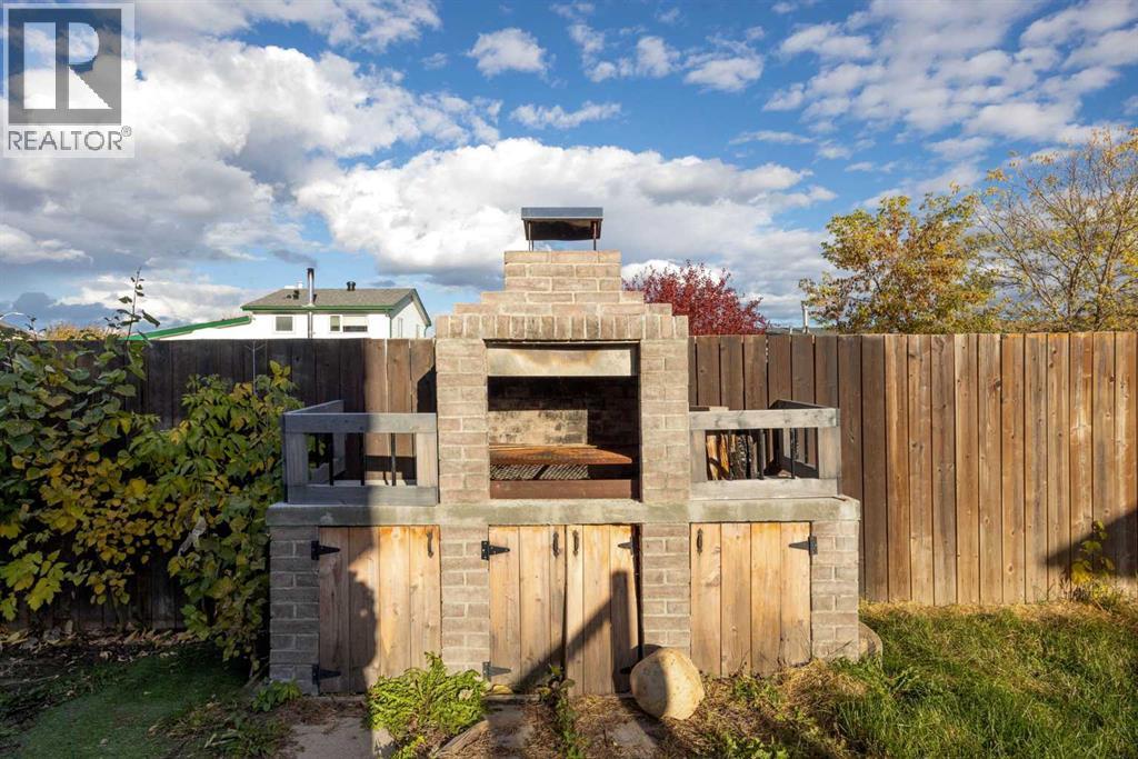 173 Whiteoak Garden