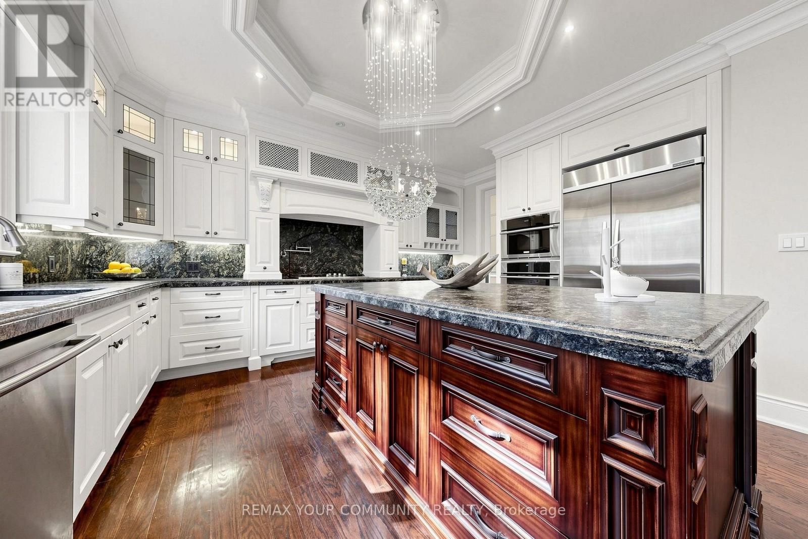 39 Moore Park Avenue, Toronto, Ontario  M2M 1M8 - Photo 16 - C14091928