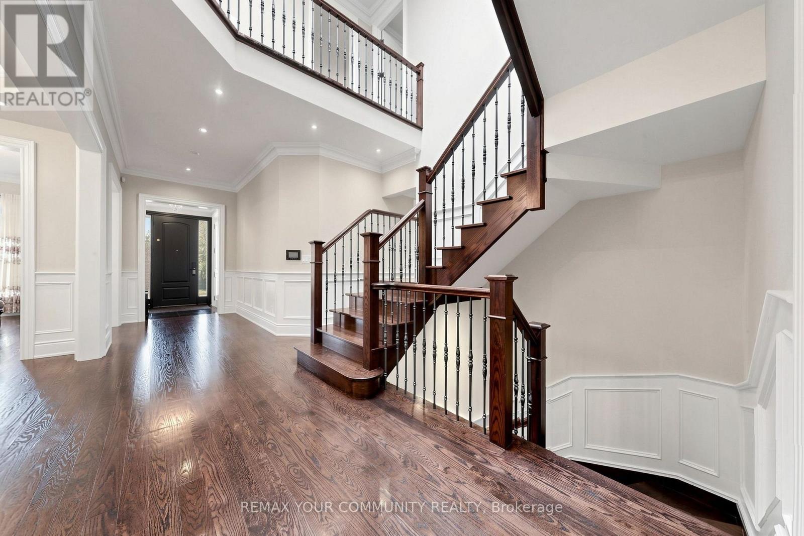 39 Moore Park Avenue, Toronto, Ontario  M2M 1M8 - Photo 4 - C14091928