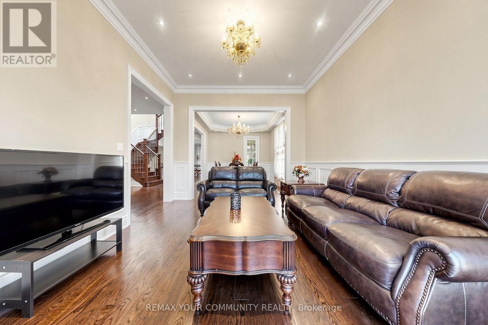 39 Moore Park Avenue, Toronto, Ontario  M2M 1M8 - Photo 6 - C14091928