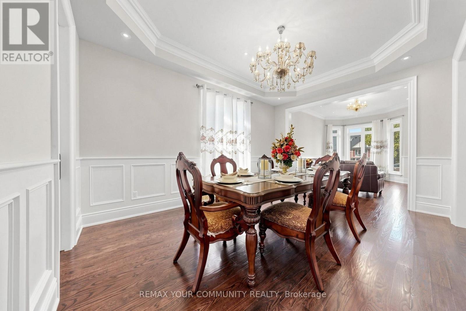 39 Moore Park Avenue, Toronto, Ontario  M2M 1M8 - Photo 9 - C14091928