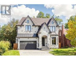 39 MOORE PARK AVENUE, Toronto, Ontario