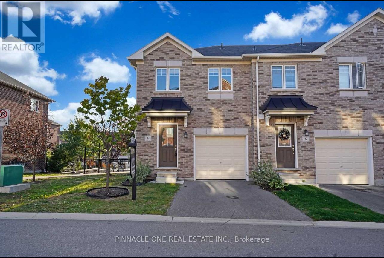34 MARKHAM TRAIL, Clarington, Ontario