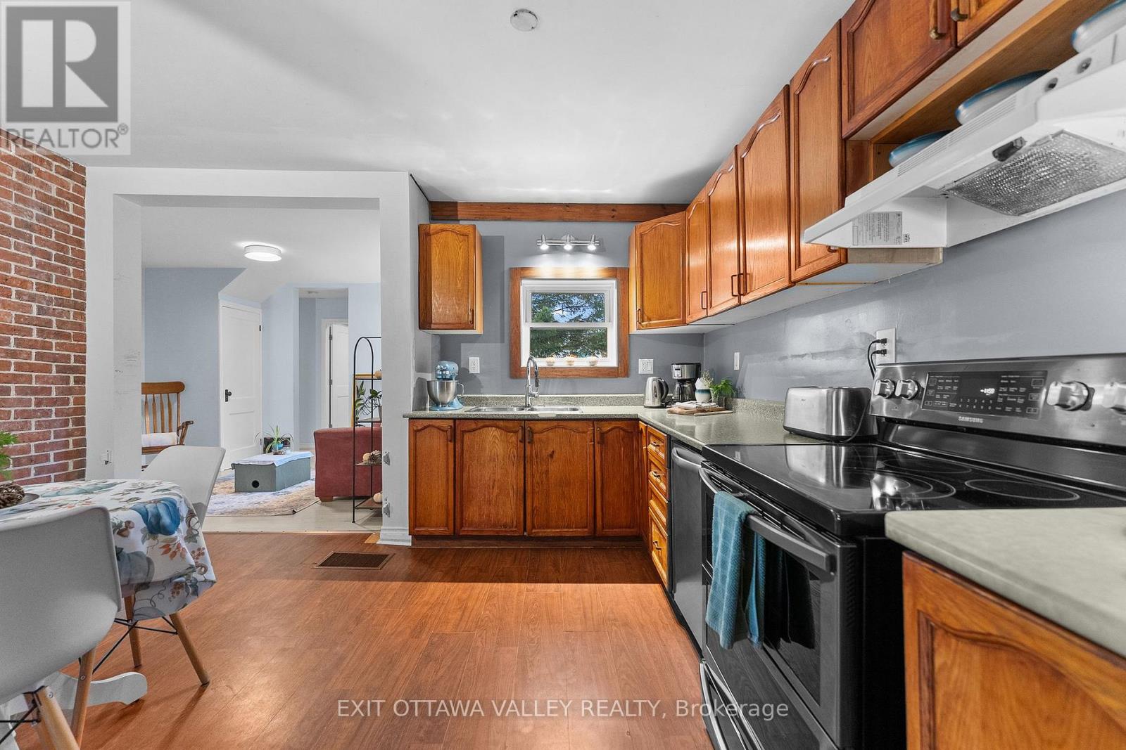 106 Bonnechere Street E, Bonnechere Valley, Ontario  K0J 1T0 - Photo 3 - X14091940