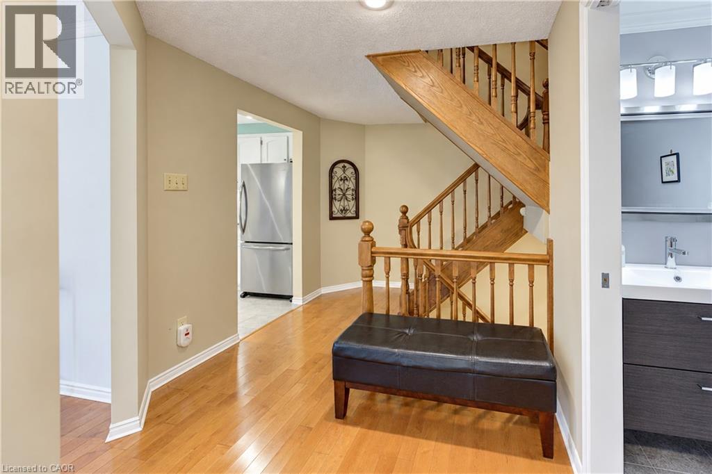 406 Craigleith Drive Unit# 3, Waterloo, Ontario  N2L 5T2 - Photo 7 - 40871470