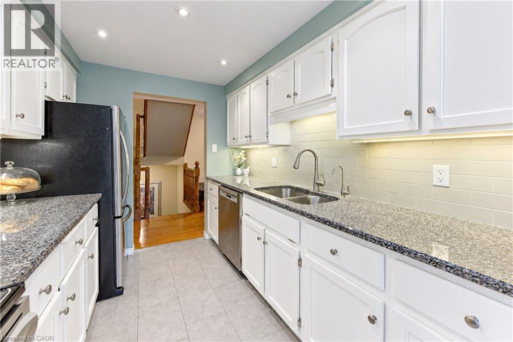 406 Craigleith Drive Unit# 3, Waterloo, Ontario  N2L 5T2 - Photo 16 - 40871470