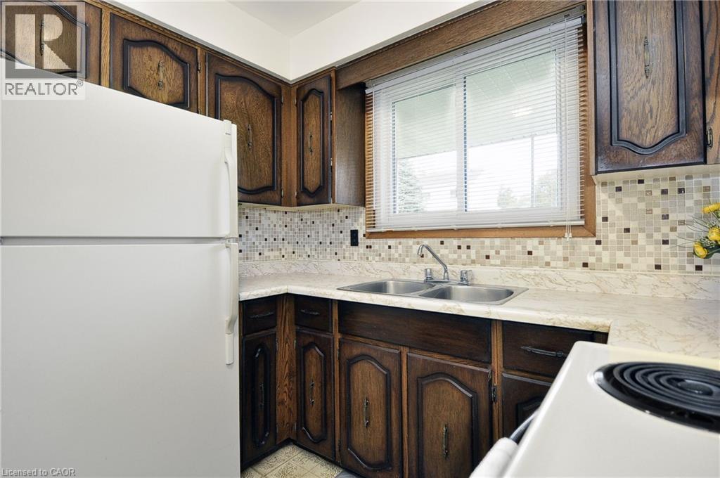 113 First Avenue W, Cambridge, Ontario  N1S 2B5 - Photo 9 - 40870183