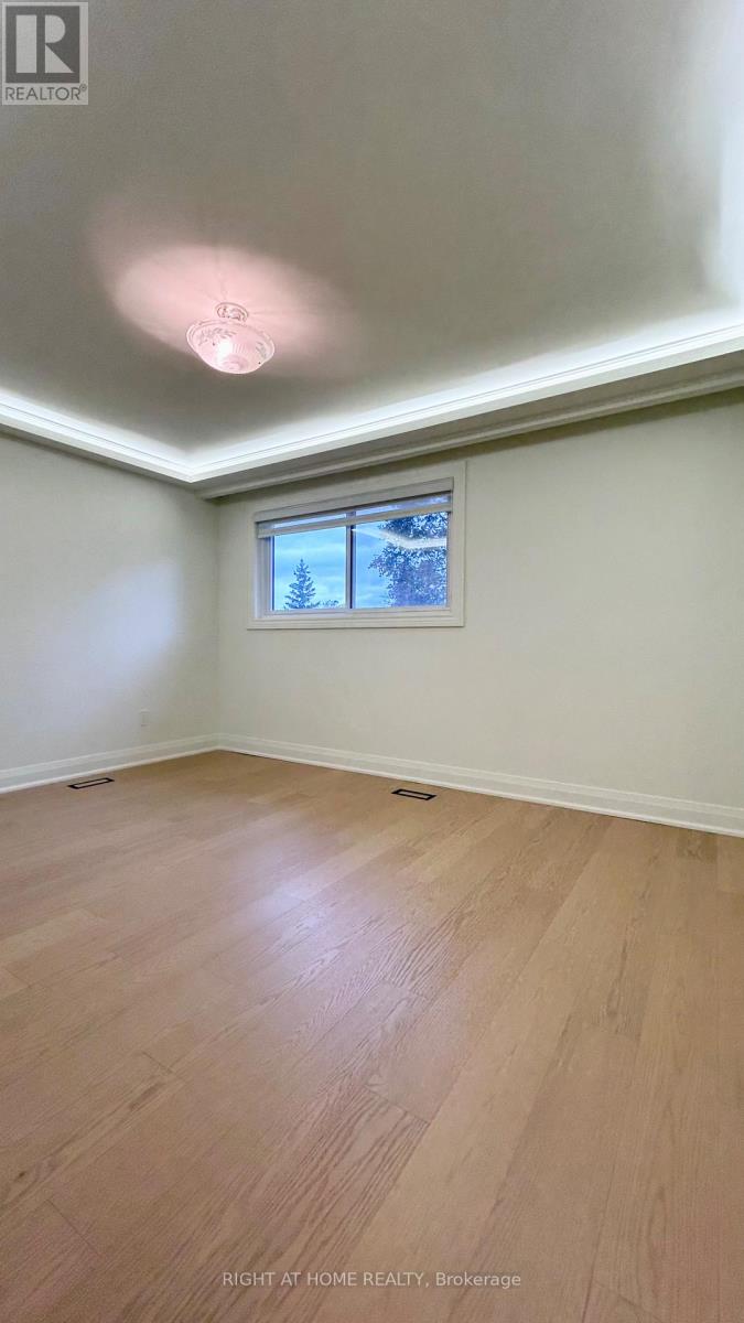 575 Eversley Drive, Mississauga, Ontario  L5A 2E1 - Photo 18 - W14091964