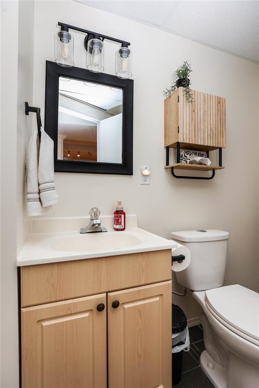 40 Maplegrove Road, Winnipeg, Manitoba  R2V 4J3 - Photo 20 - 202625896