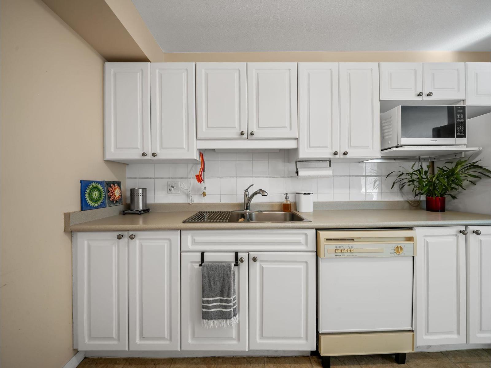 220 9688 148 Street, Surrey, British Columbia  V3R 0W2 - Photo 11 - R3174540