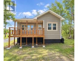 <div class="price">$149,000</div> 4 Bay Street<br>Little Burnt Bay, Newfoundland & Labrador<br><div class='bed_bath'>3 Bed | 1 Bath</div>