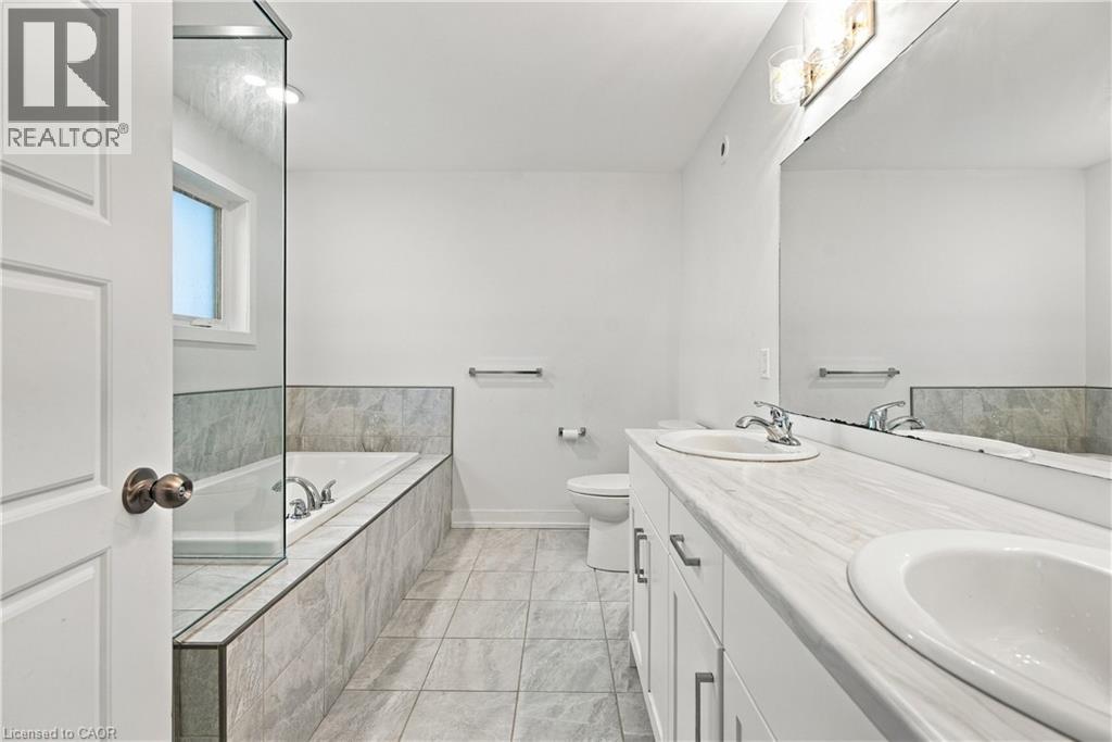 6 Feathers Crossing, St. Thomas, Ontario  N5R 0M4 - Photo 32 - 40871802