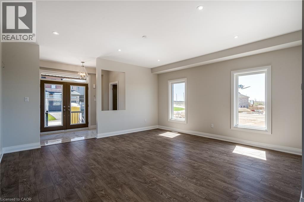 229 Midland Place, Welland, Ontario  L3B 0H4 - Photo 3 - 40872199