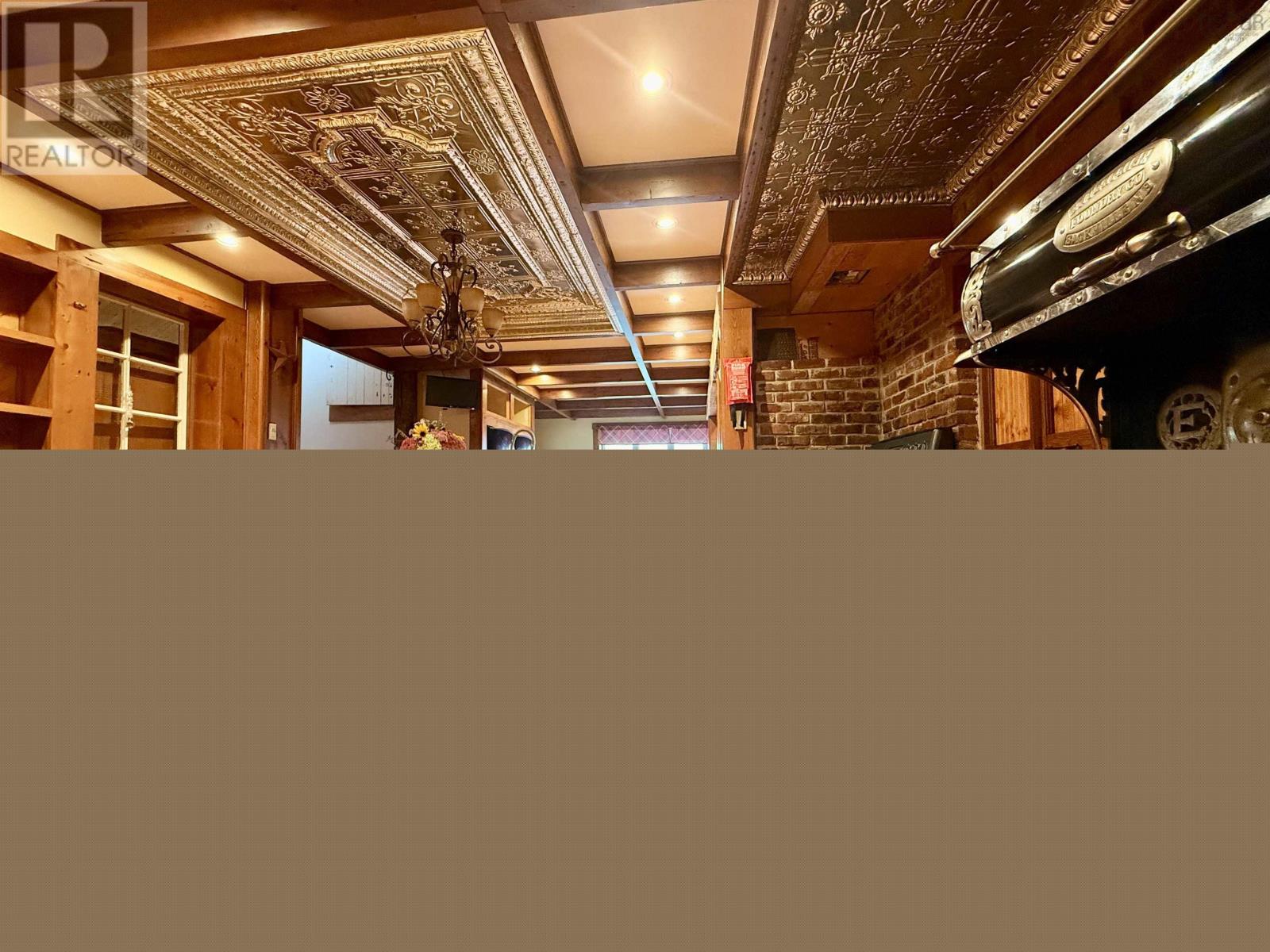 13 Wolsley Street, Springhill, Nova Scotia  B0M 1X0 - Photo 9 - 202625106