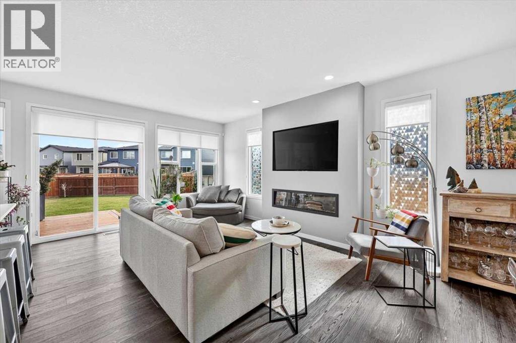 32 Cranbrook Bay SE