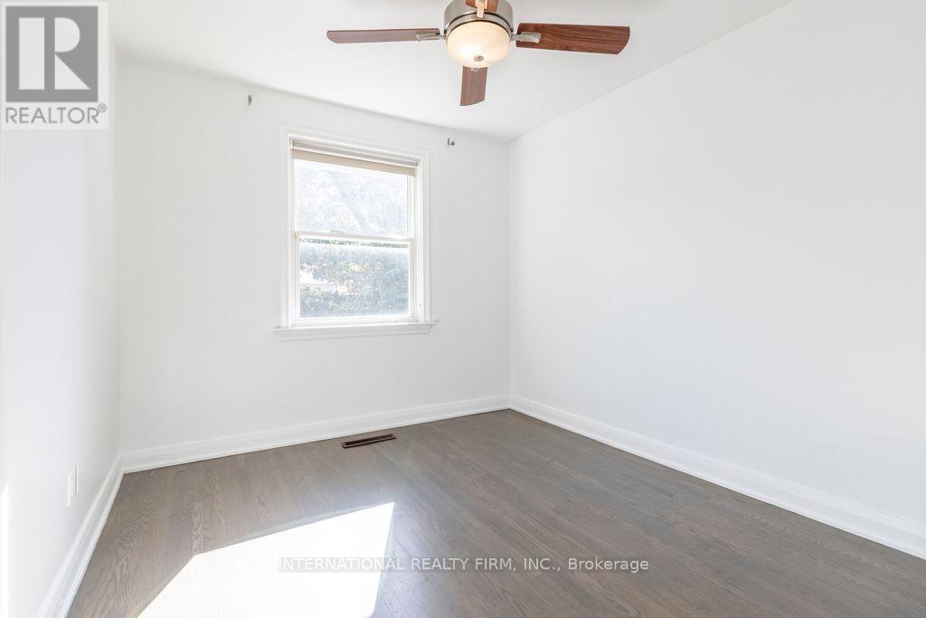 582 South Service Road, Mississauga, Ontario  L5G 2S6 - Photo 11 - W14083552