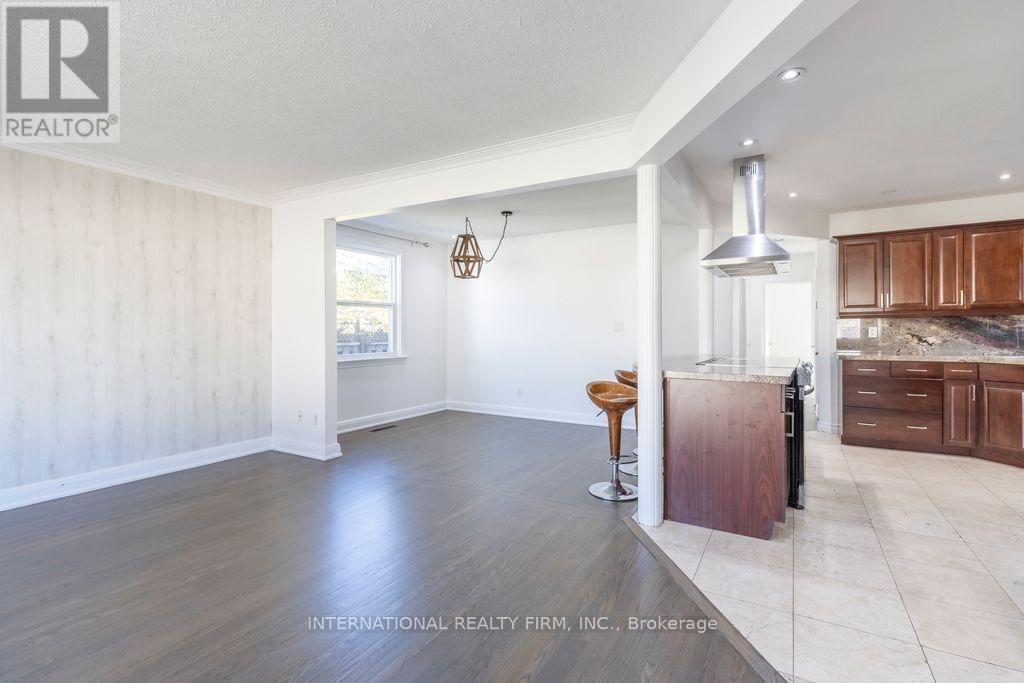 582 South Service Road, Mississauga, Ontario  L5G 2S6 - Photo 17 - W14083552