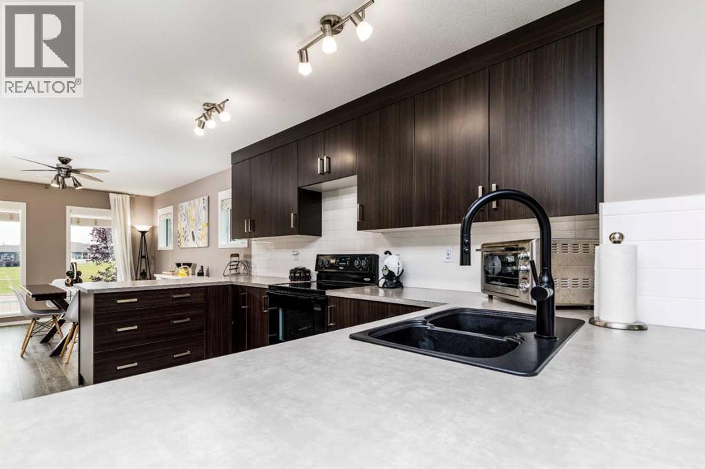 901, 339 Viscount Drive, Red Deer, Alberta  T4R 0S2 - Photo 9 - A2353223