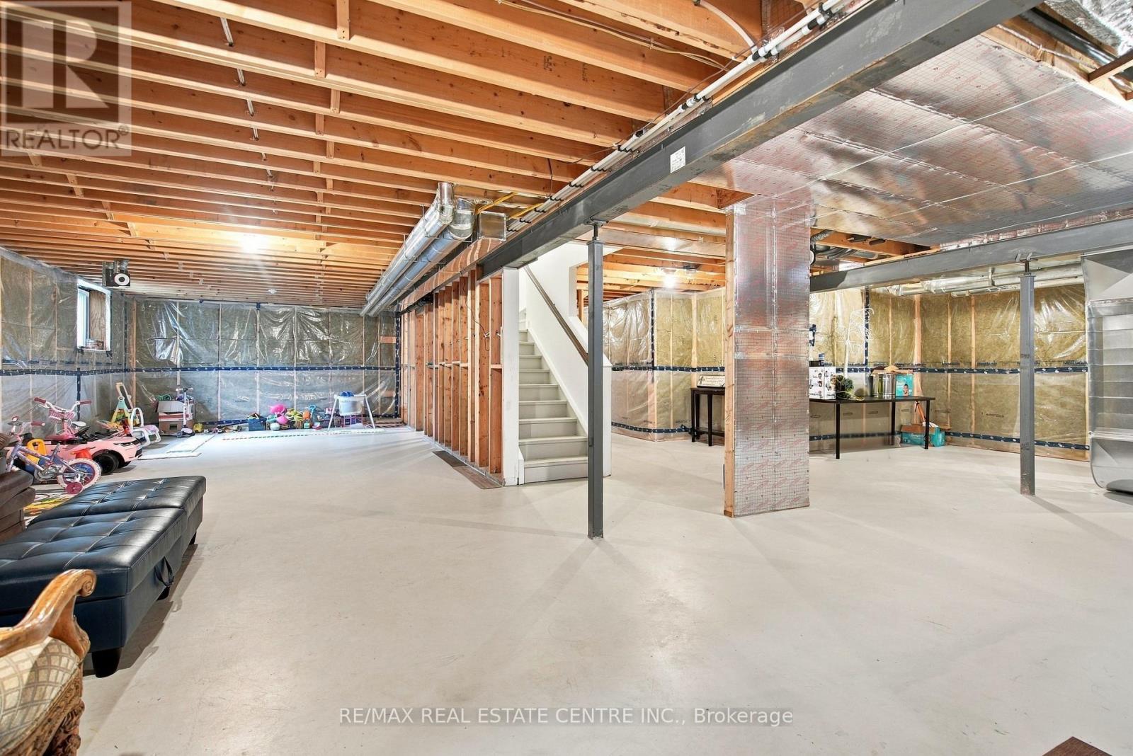6 Feathers Crossing, St. Thomas, Ontario  N5R 0M4 - Photo 43 - X14089876