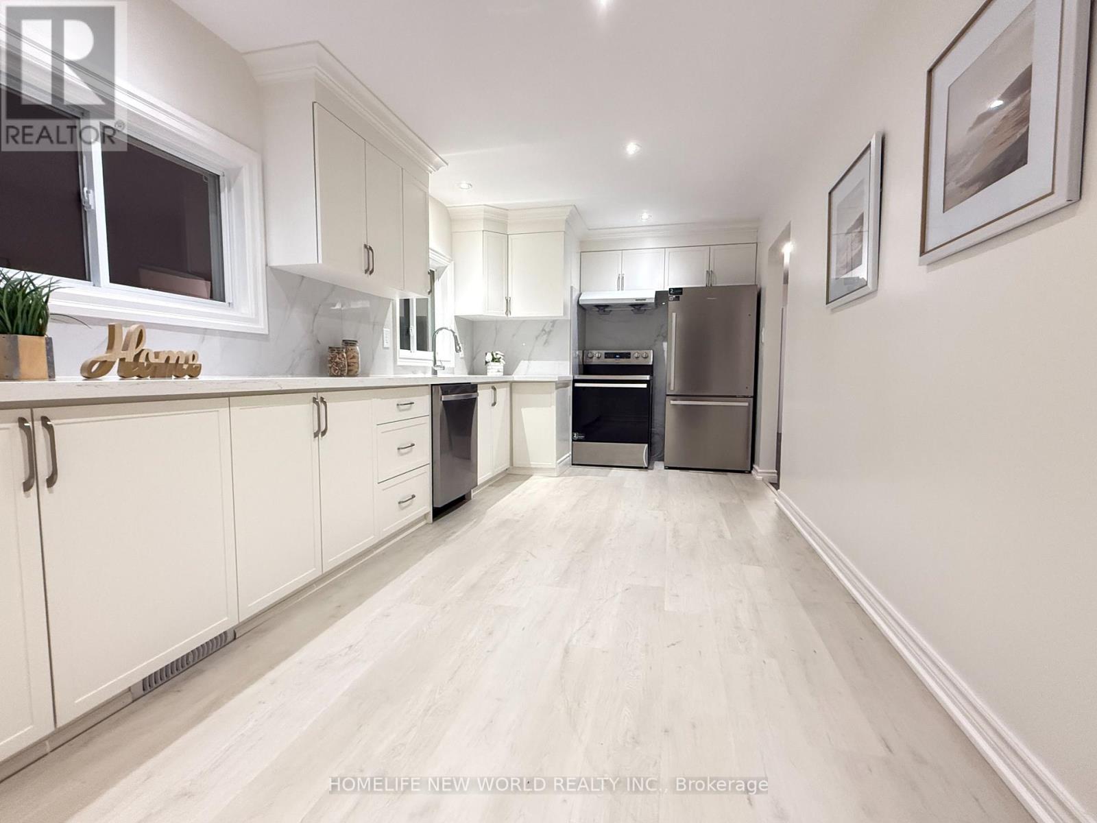 1390 Garvolin Avenue, Pickering, Ontario  L1W 1J6 - Photo 11 - E13996076