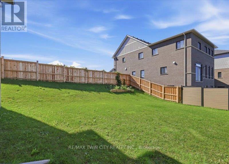905 Broadacre Place, Kitchener, Ontario N2R 0S6 - Photo 34 - X14092000