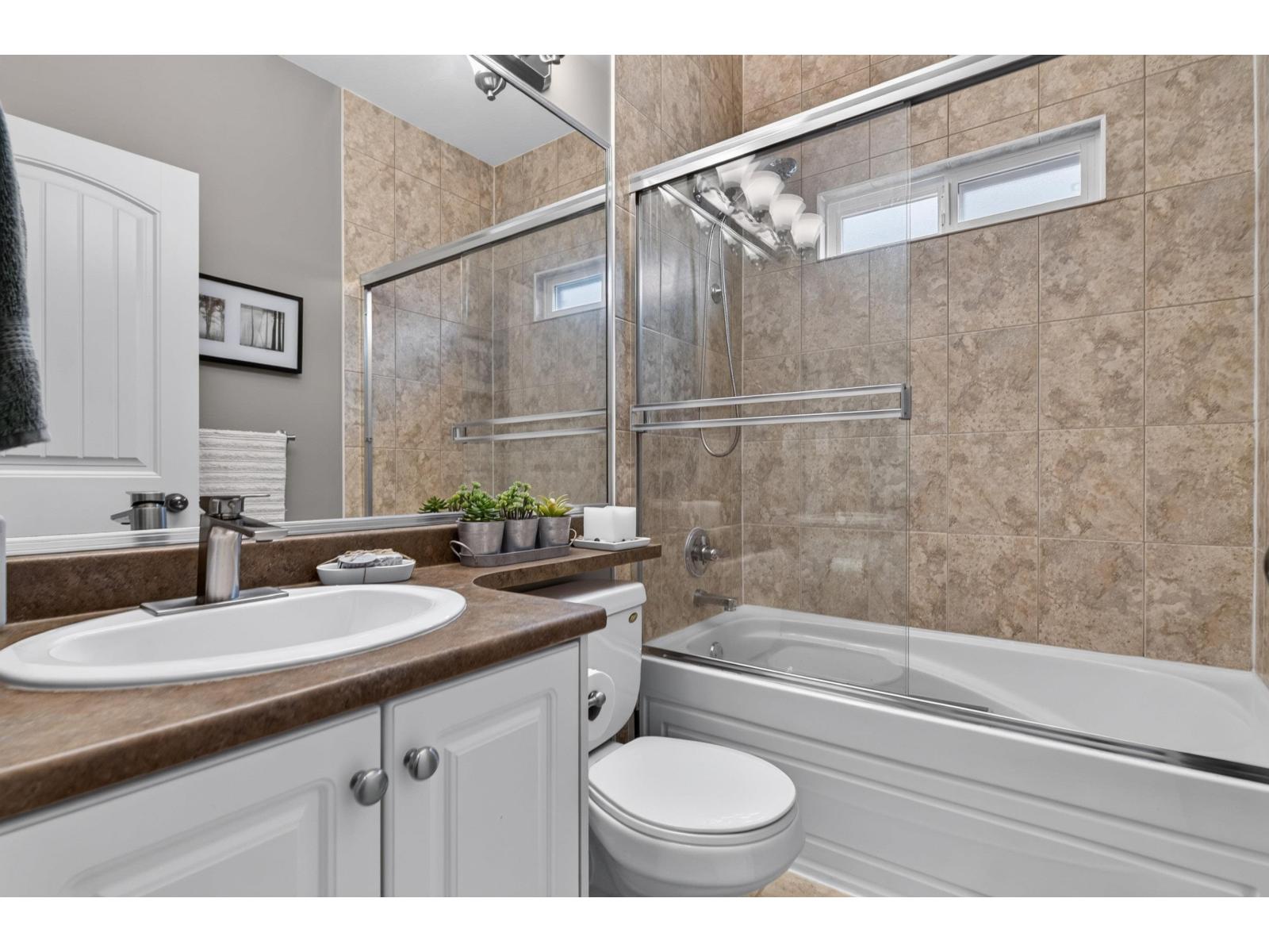 17473 64a Avenue, Surrey, British Columbia  V3S 3K9 - Photo 21 - R3175892