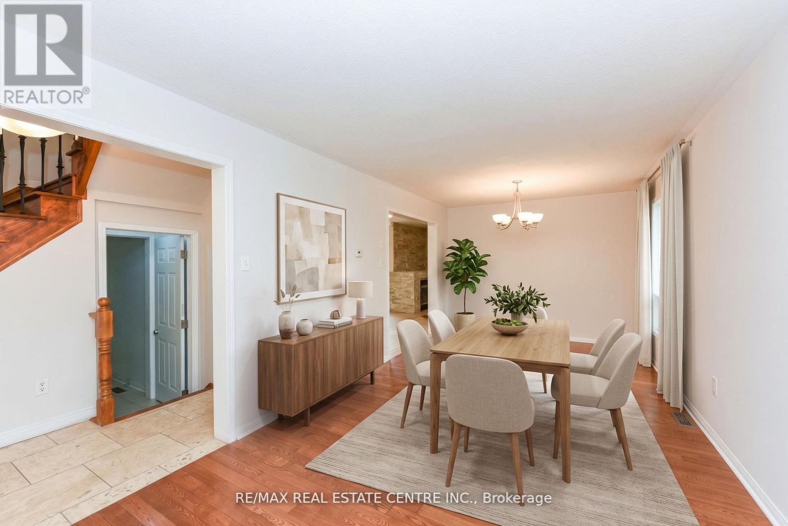 5989 Sidmouth Street, Mississauga, Ontario  L5V 2Z5 - Photo 11 - W13811534