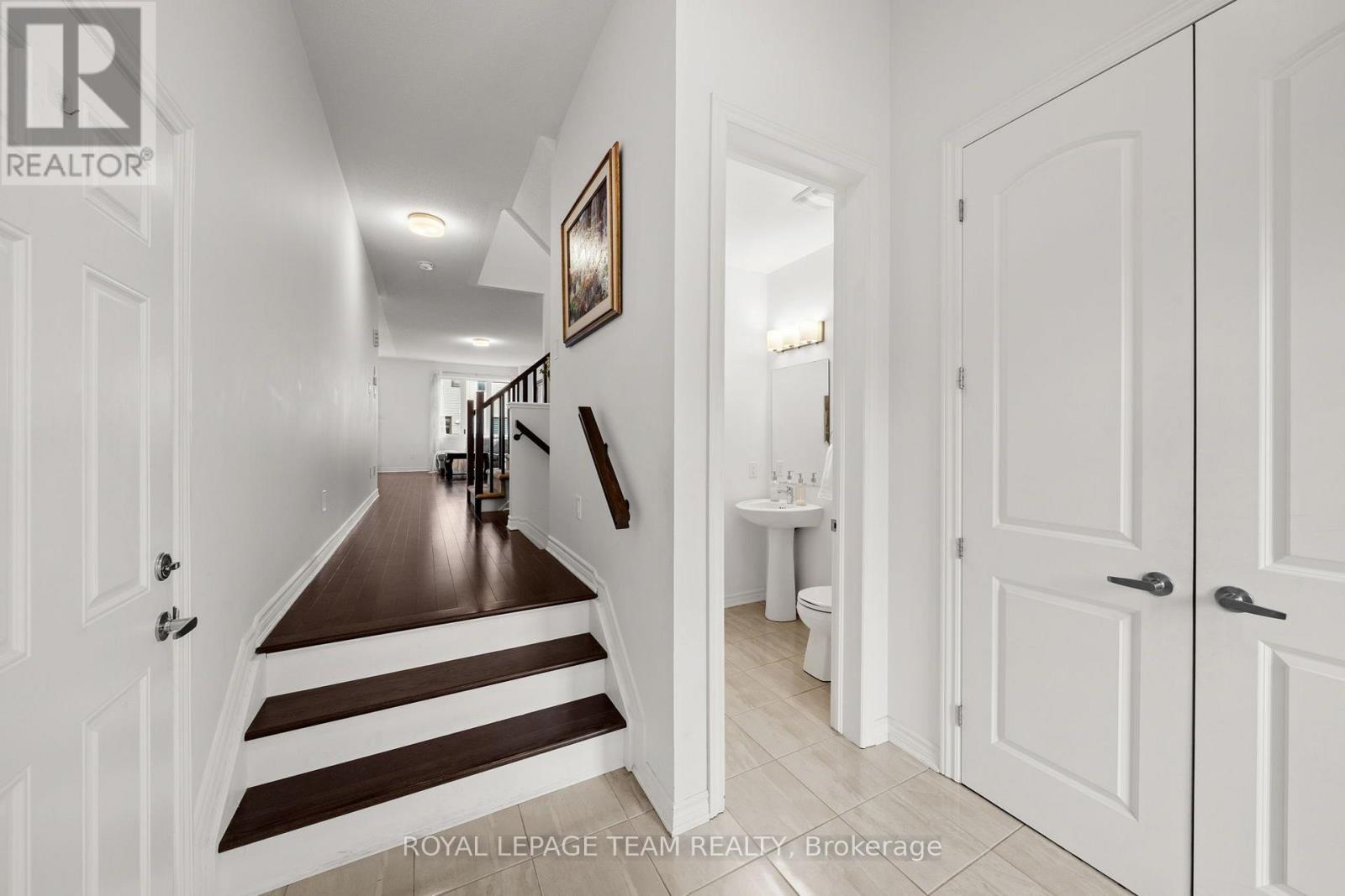 91 Mesa Drive, Ottawa, Ontario  K2J 6V9 - Photo 4 - X14092024