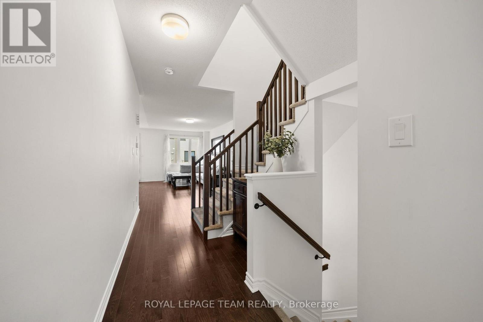 91 Mesa Drive, Ottawa, Ontario  K2J 6V9 - Photo 5 - X14092024