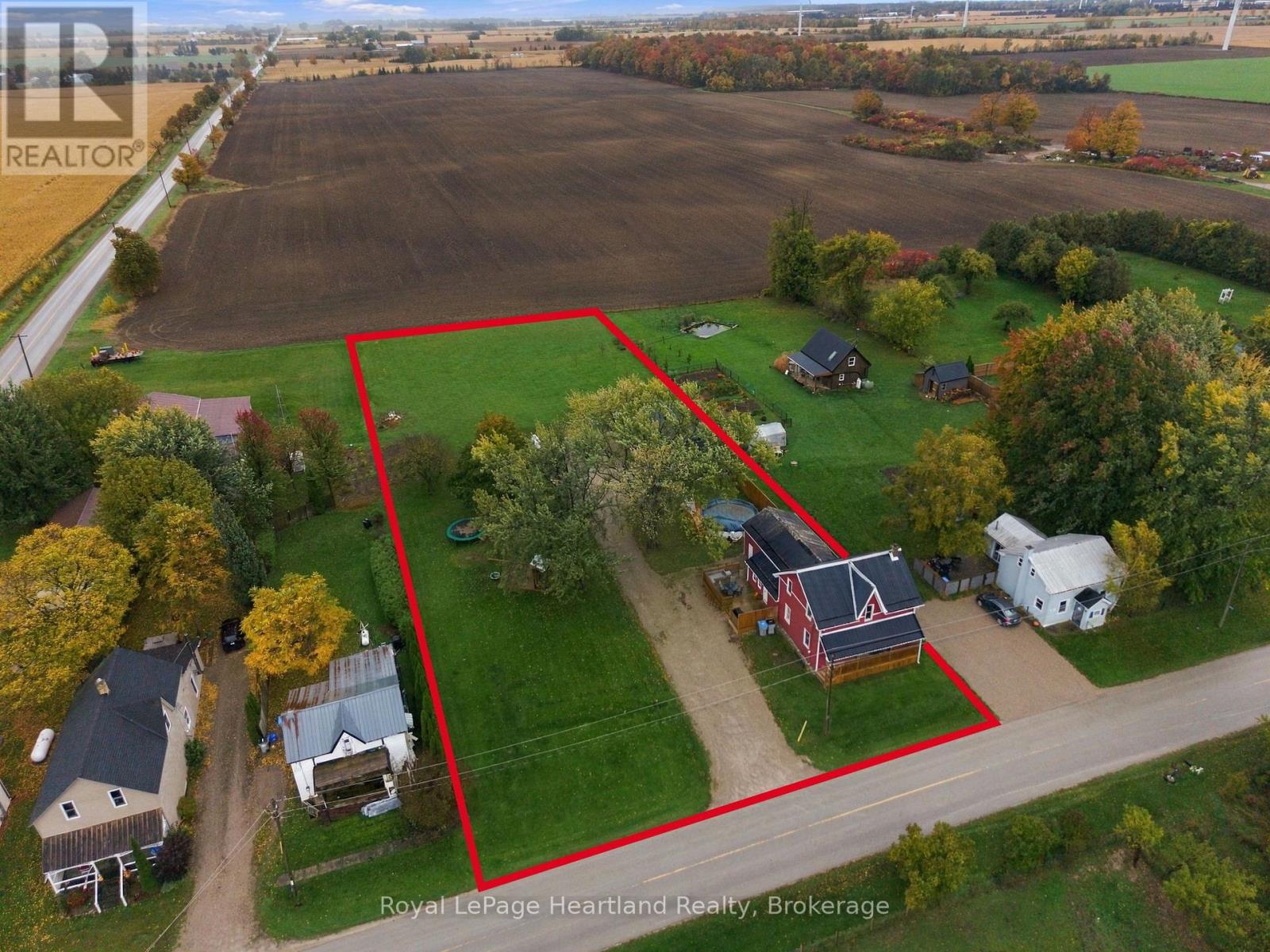 37579 Kippen Road, Bluewater, Ontario  N0M 2T0 - Photo 4 - X14092022