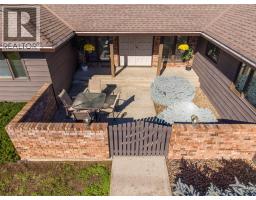 392 Valley Road N, Kelowna, British Columbia V1V 2G1 - Photo 5 - 10402127