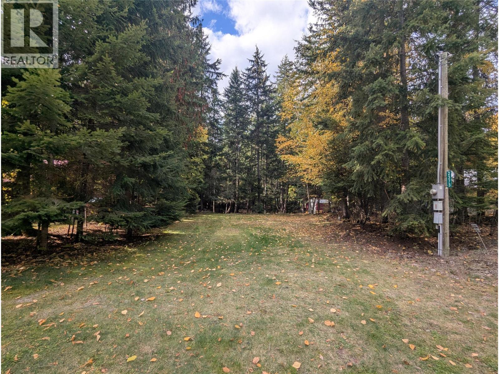 2373 Hillen Crescent, Magna Bay, British Columbia