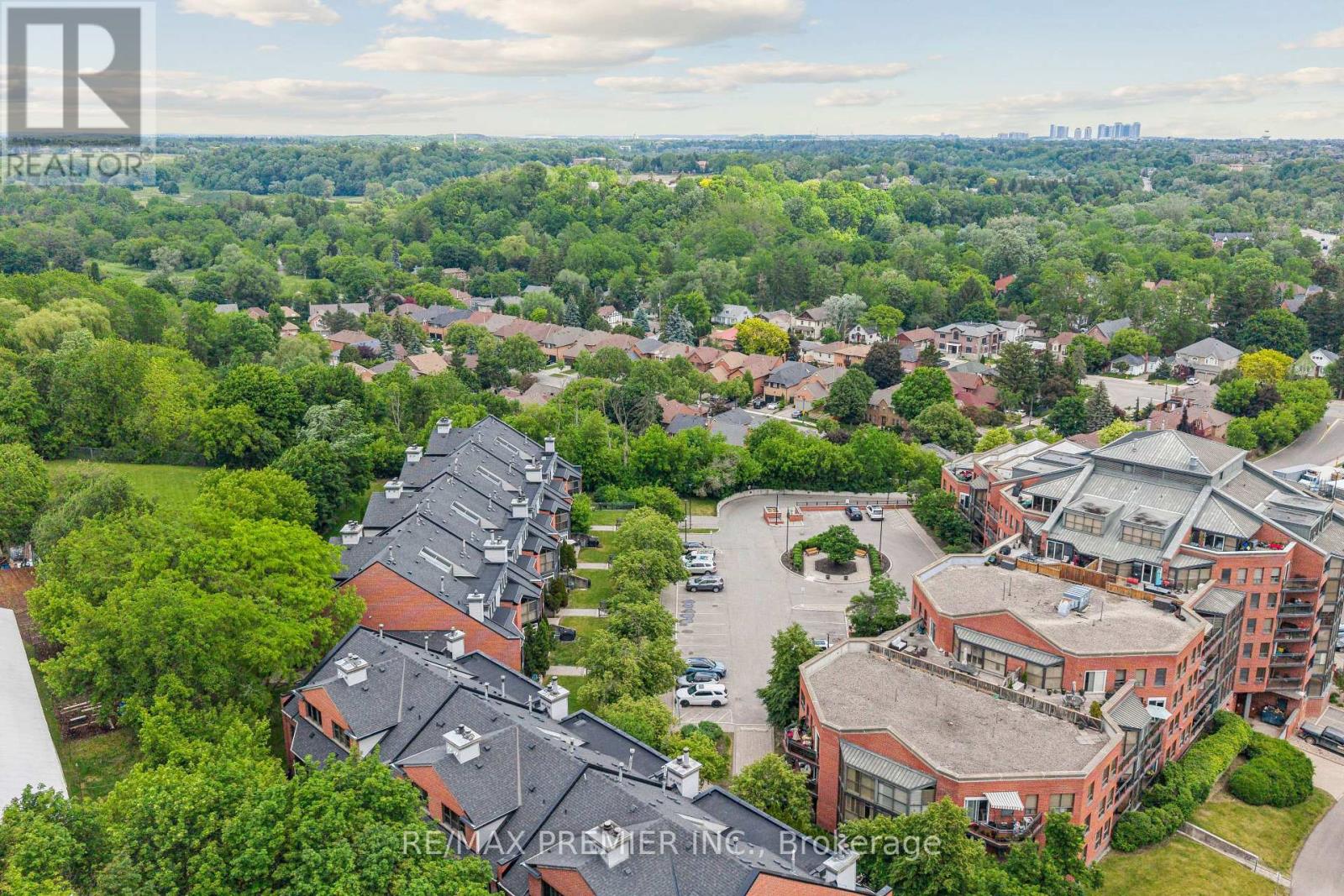 Th 8 - 100 Arbors Lane, Vaughan, Ontario  L4L 7G4 - Photo 2 - N13842770