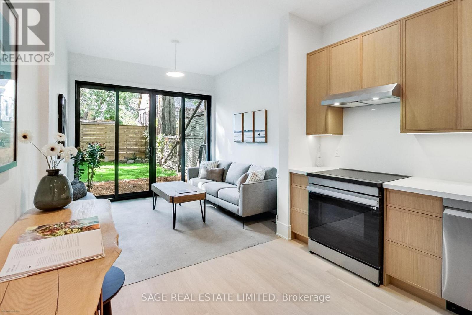 62 ELM GROVE AVENUE, Toronto, Ontario
