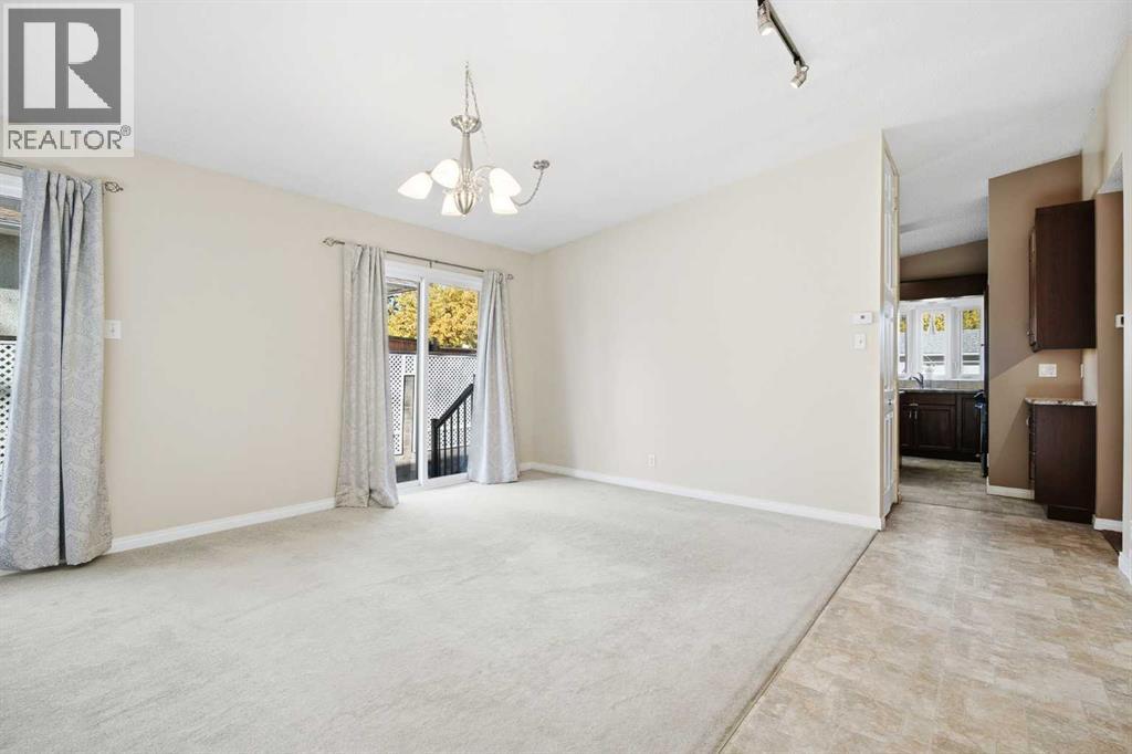 163 Westwood Drive Sw, Calgary, Alberta  T3C 2W2 - Photo 8 - A2351223