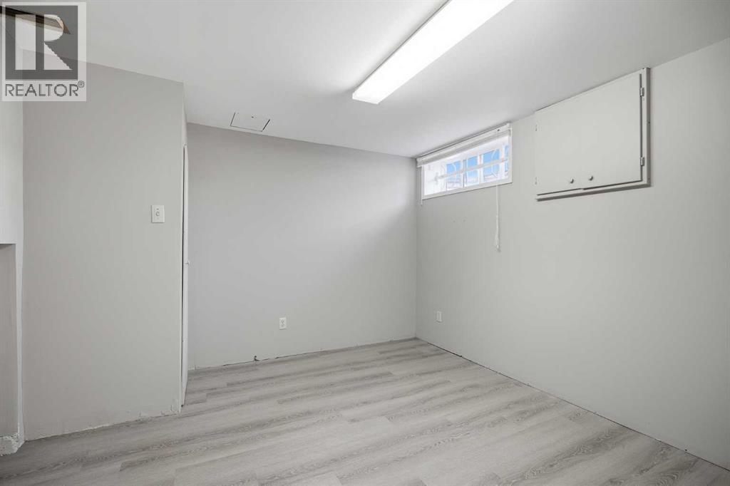 163 Westwood Drive Sw, Calgary, Alberta  T3C 2W2 - Photo 25 - A2351223