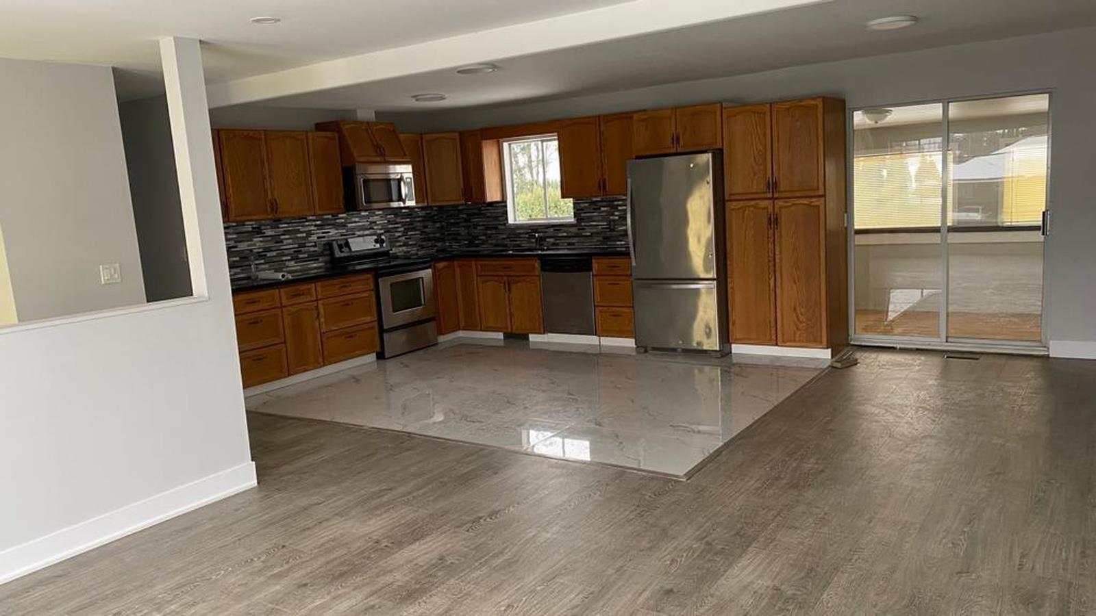 UPPER 46766 FIRST AVENUE|Chilliwack Proper East
