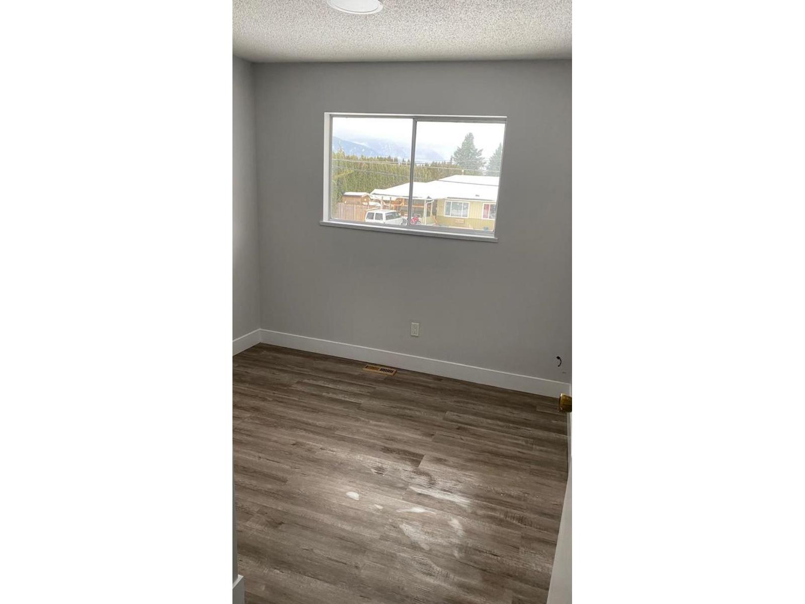 UPPER 46766 FIRST AVENUE|Chilliwack Proper East