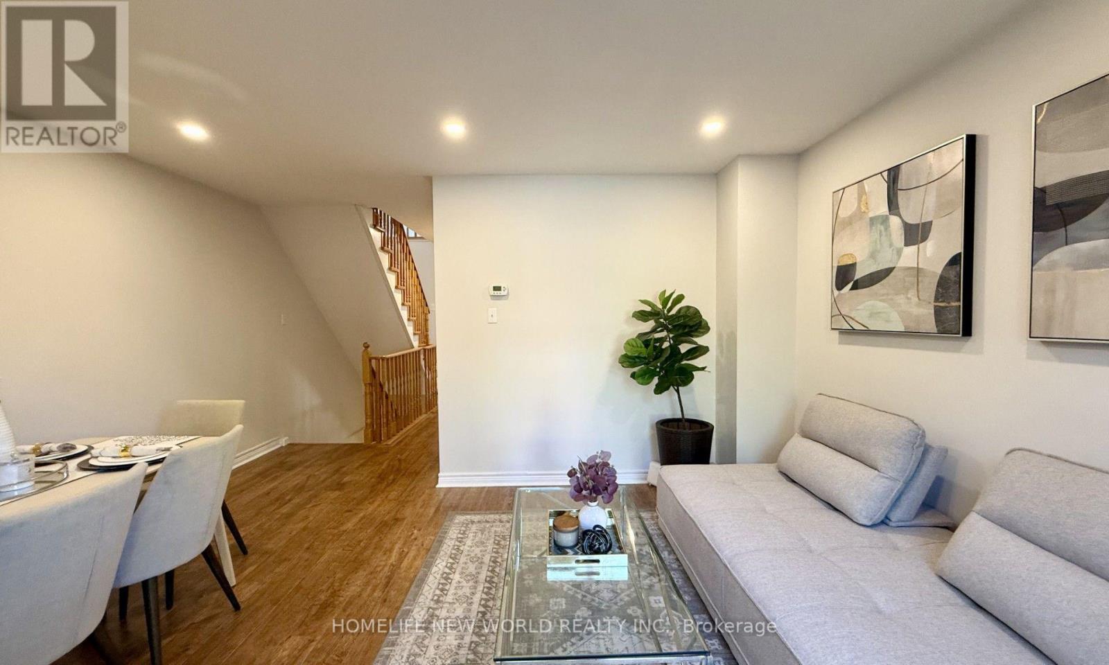 5666 Cortina Crescent, Mississauga, Ontario  L4Z 3R4 - Photo 5 - W14081200
