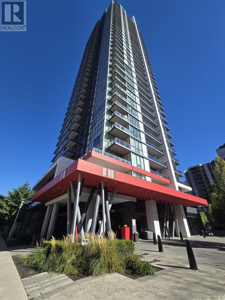 704 - 88 SHEPPARD AVENUE E, Toronto, Ontario