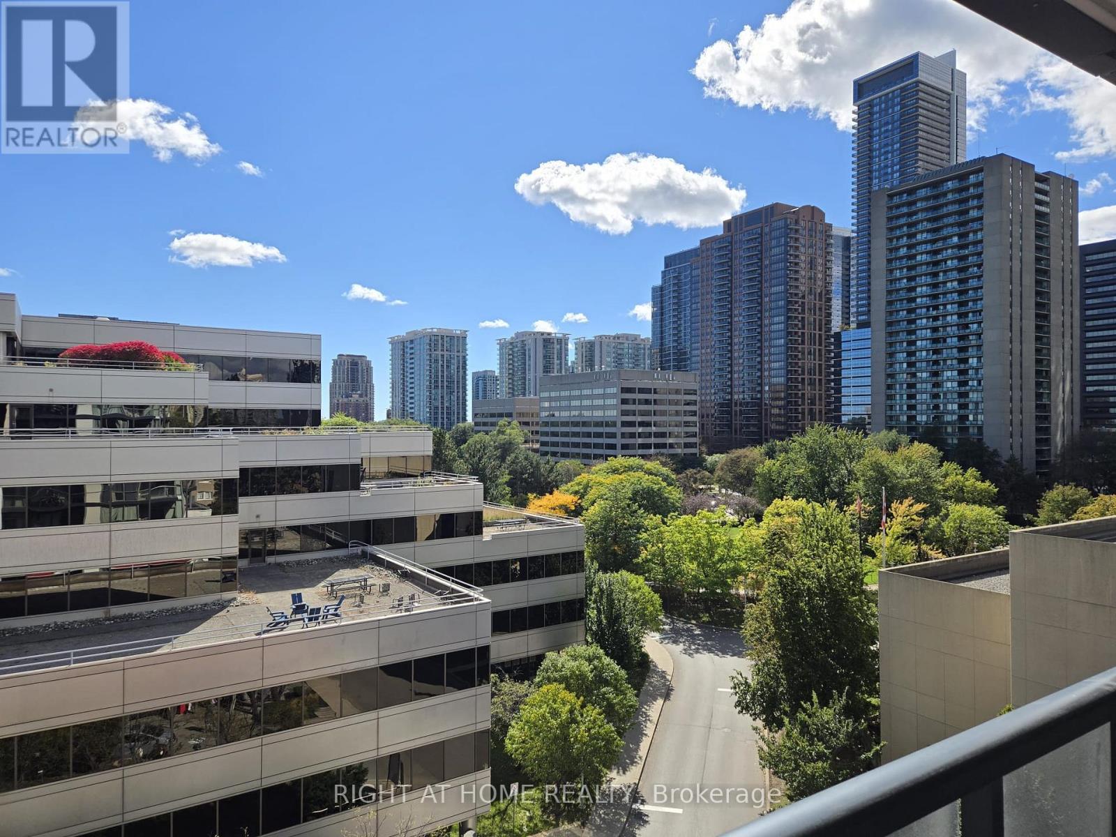 704 - 88 Sheppard Avenue E, Toronto, Ontario  M2N 0G9 - Photo 14 - C14092060
