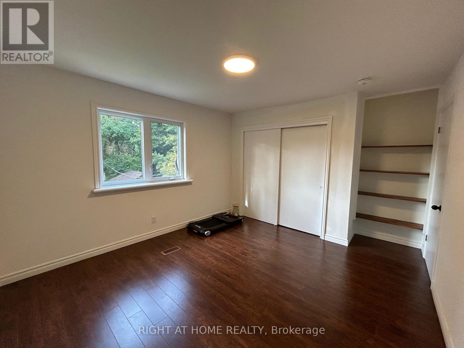 Upper Level - 36 Aurora Heights Drive, Aurora, Ontario  L4G 2W7 - Photo 7 - N14092056