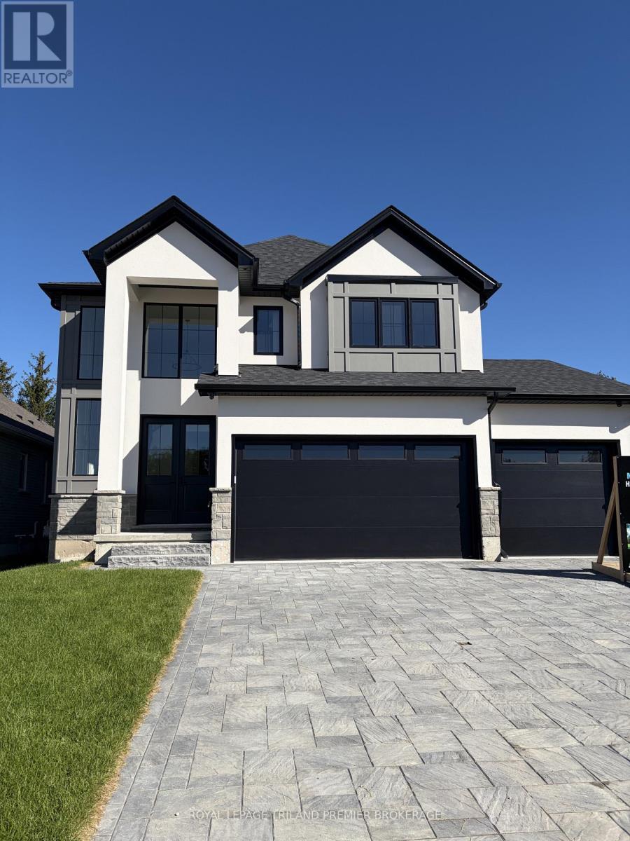 80 DEARING DRIVE, South Huron, Ontario