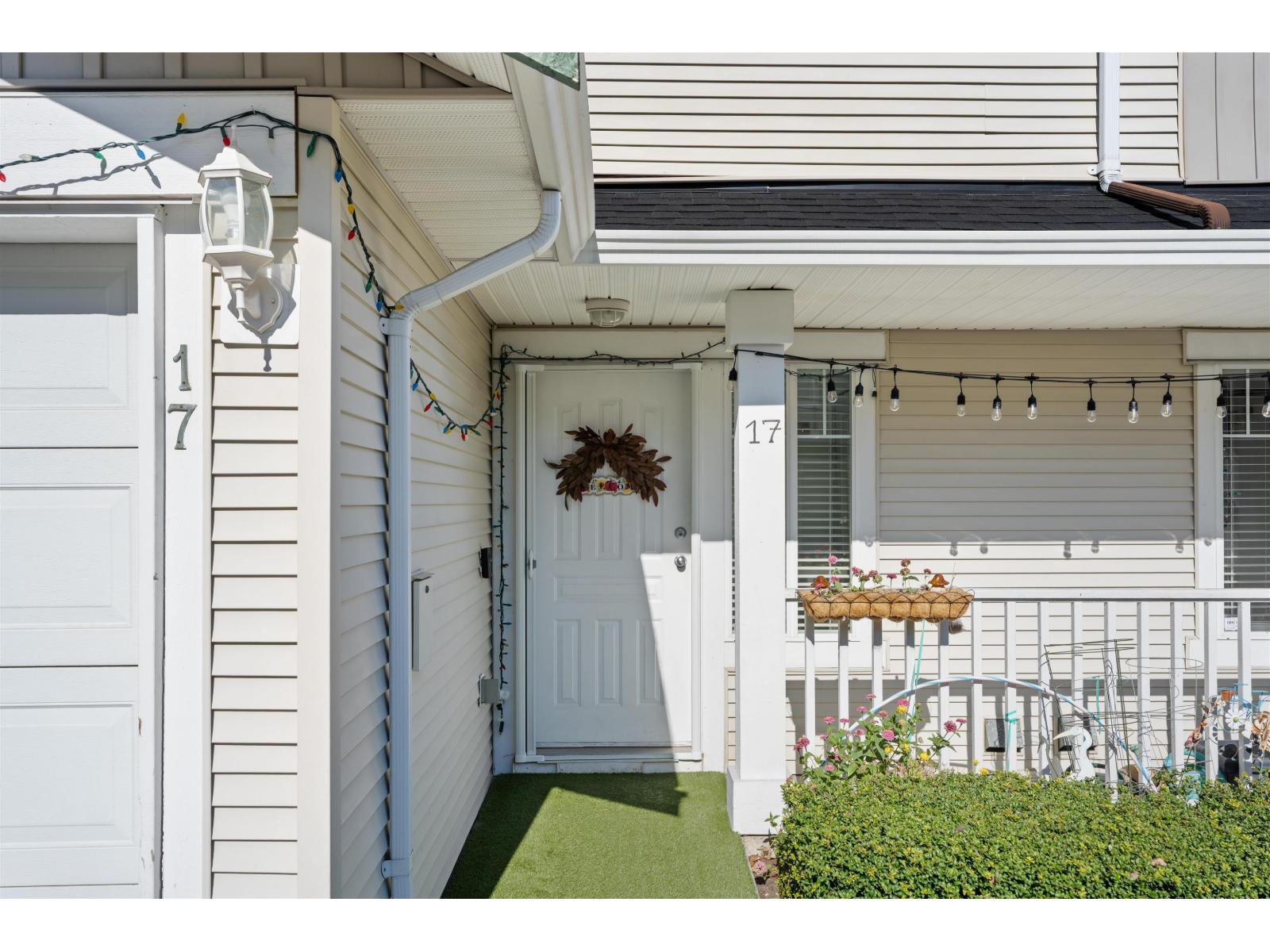 17 6747 137 Street, Surrey, British Columbia V3W 9C4 - Photo 4 - R3172195