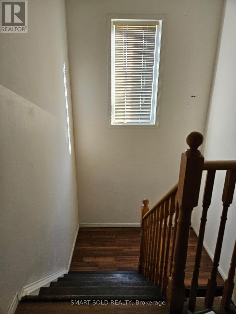 76 Viella Street, Toronto, Ontario  M6N 5C8 - Photo 12 - W13802862
