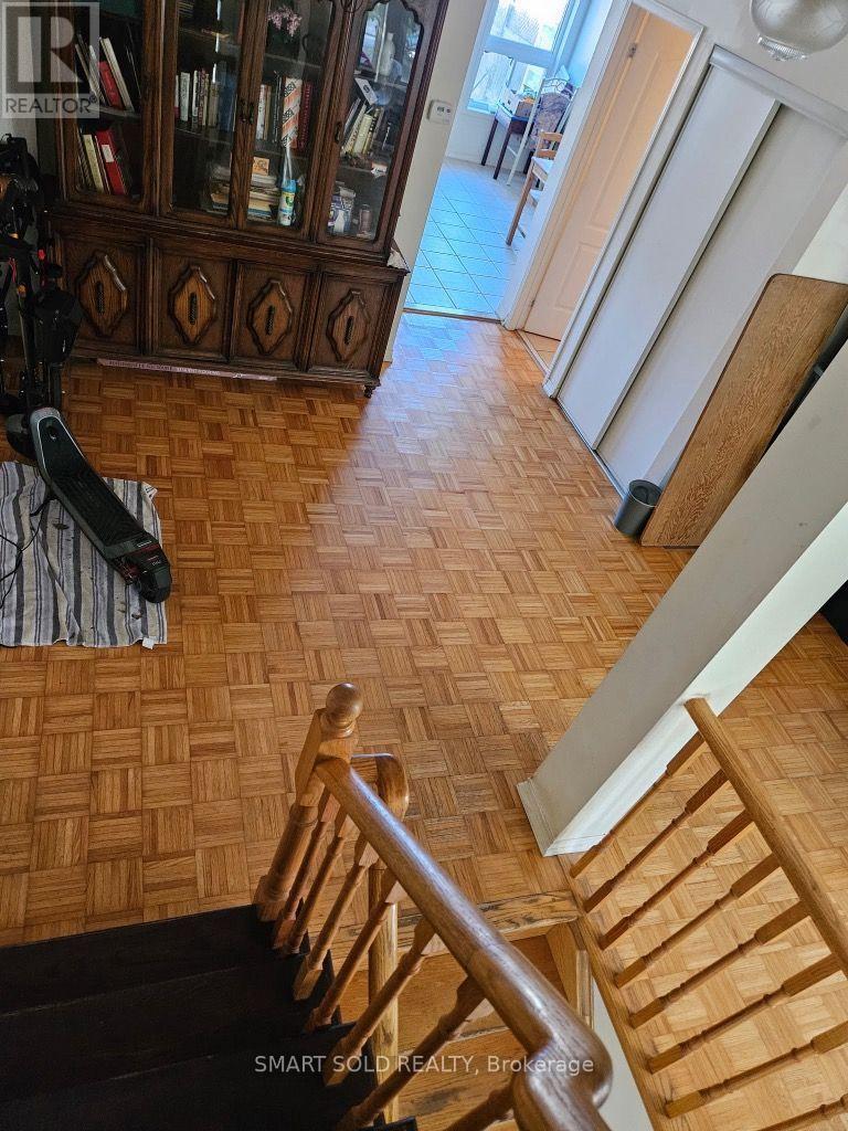 76 Viella Street, Toronto, Ontario  M6N 5C8 - Photo 18 - W13802862