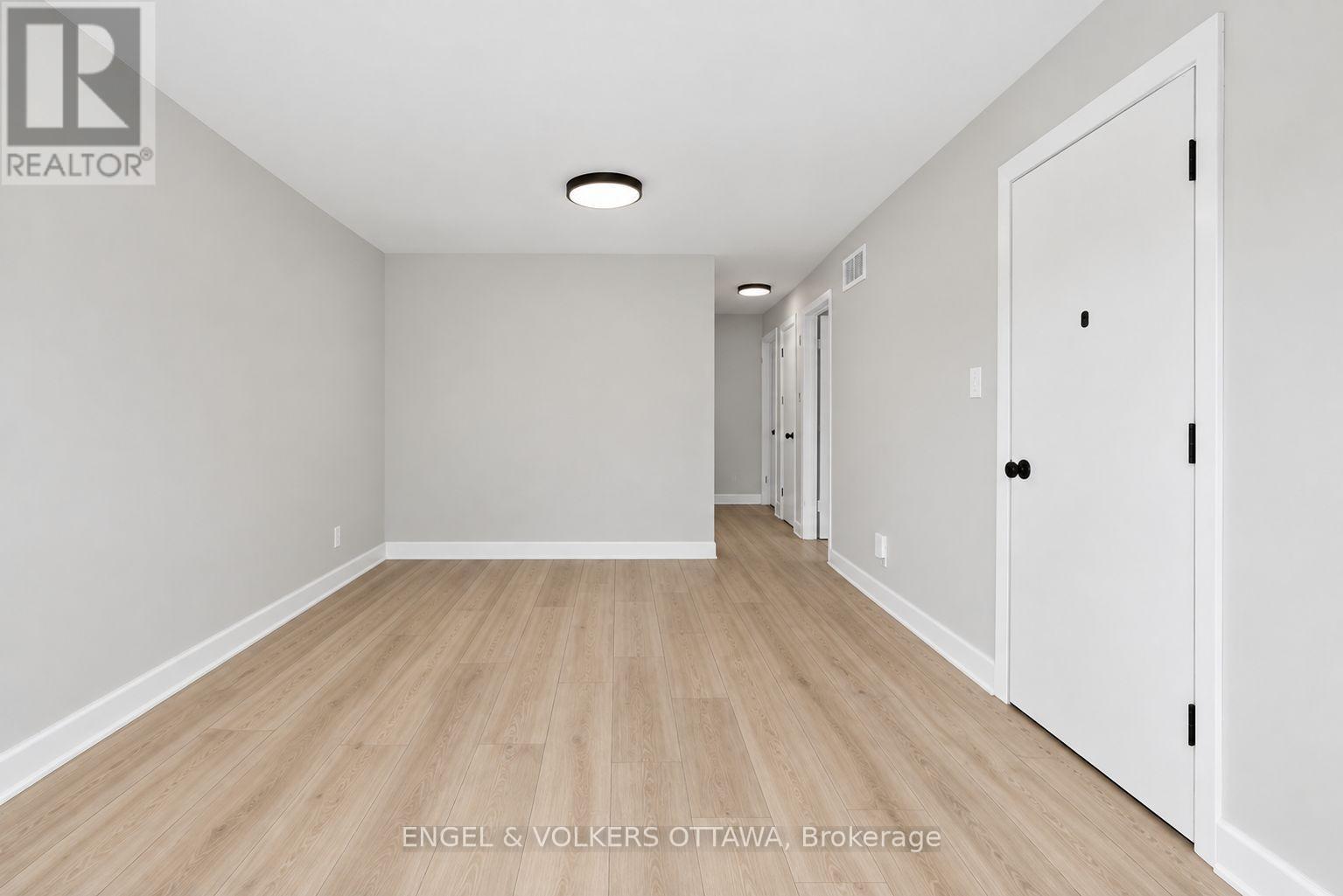 2 - 527 Laderoute Avenue, Ottawa, Ontario  K1Z 5V9 - Photo 3 - X14092070