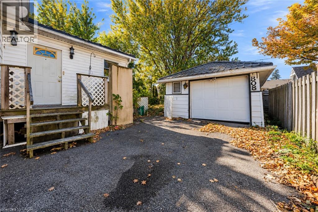 808 Southworth Street S, Welland, Ontario  L3B 2A4 - Photo 6 - 40872225