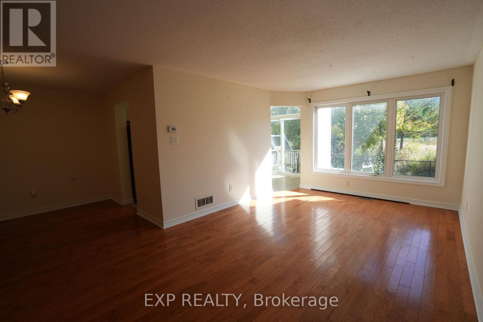 338 Forestbrook Street, Ottawa, Ontario  K2K 0B8 - Photo 32 - X14091544